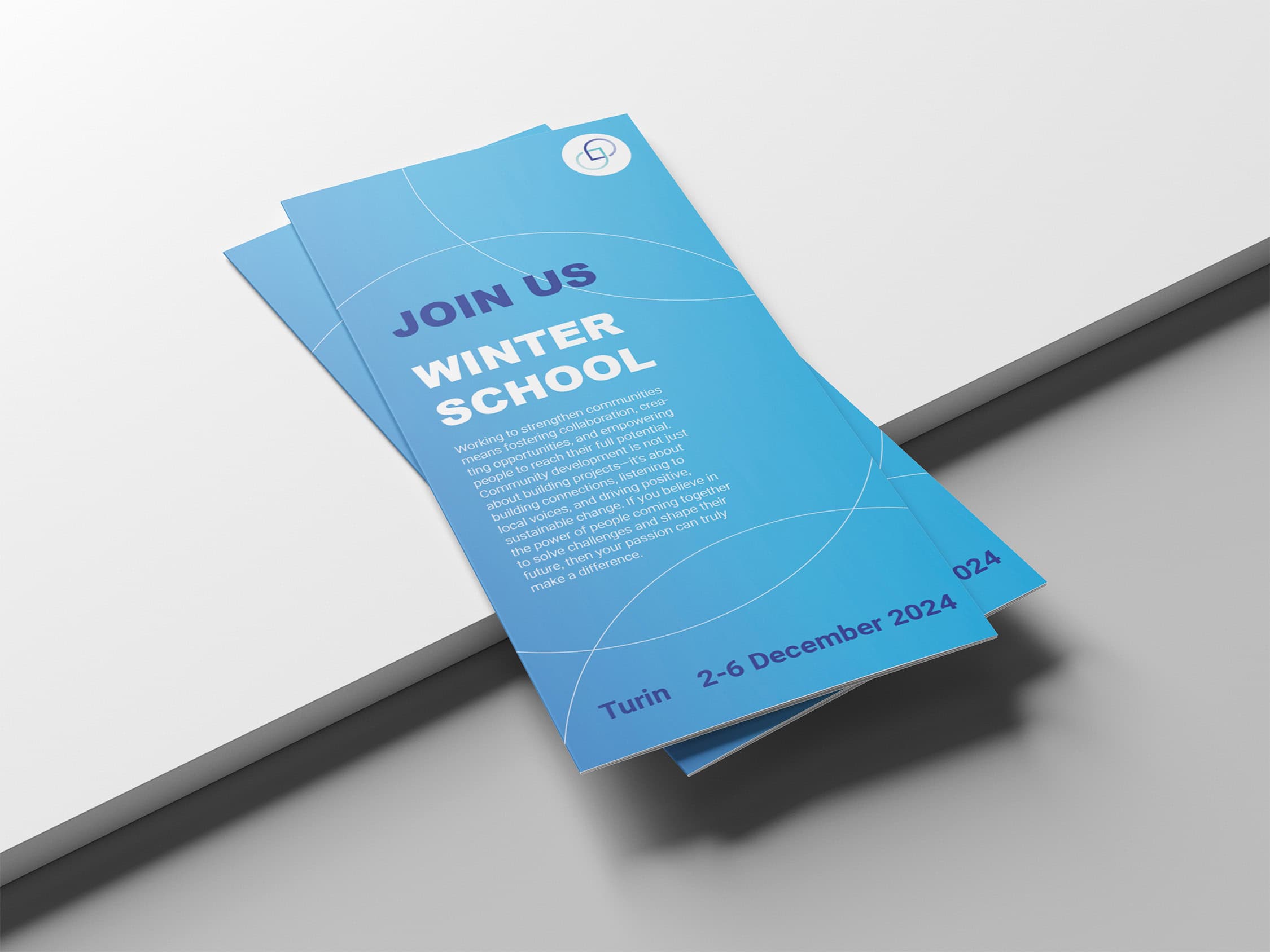 Flyer promozionale Winter School Erasmus+ Torino 2024 con invito a partecipare dal 2 al 6 dicembre.